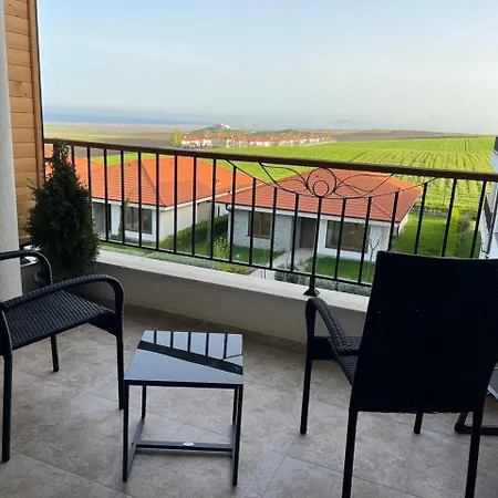 Family With Sea View Vineyard Apartment